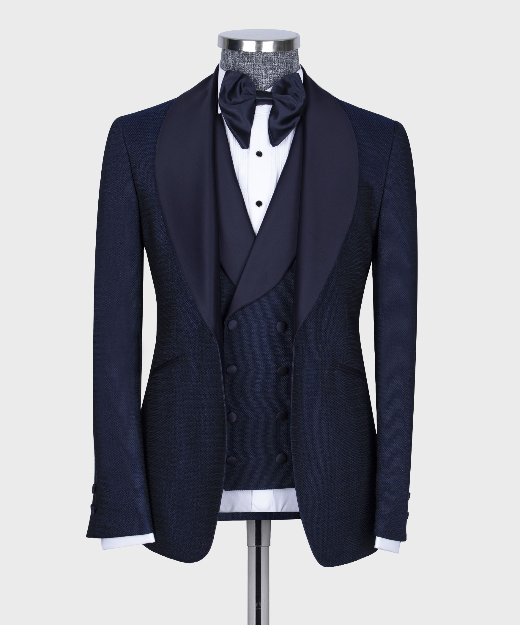 4-classic-tuxedo-10481