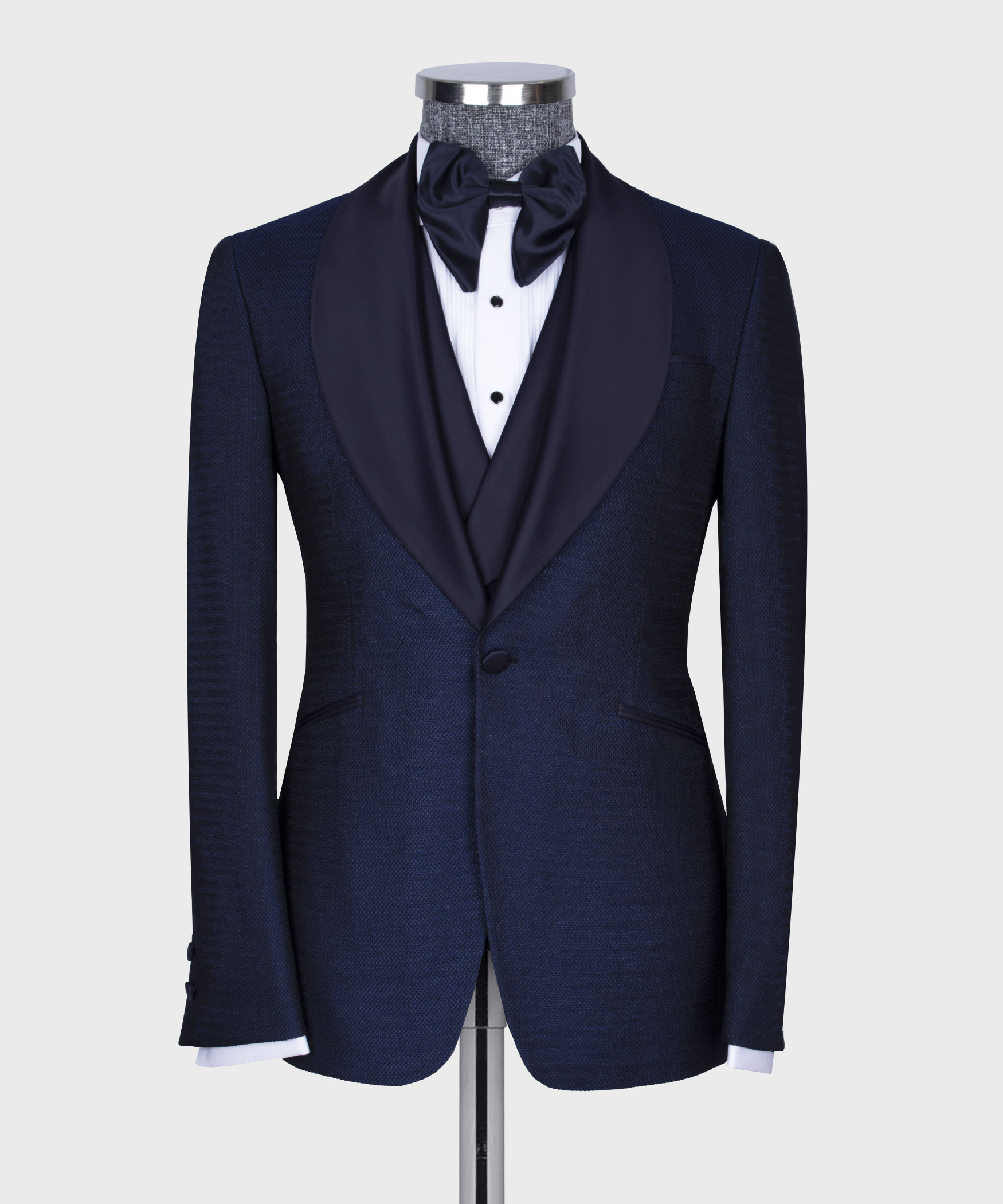 4-classic-tuxedo-10482