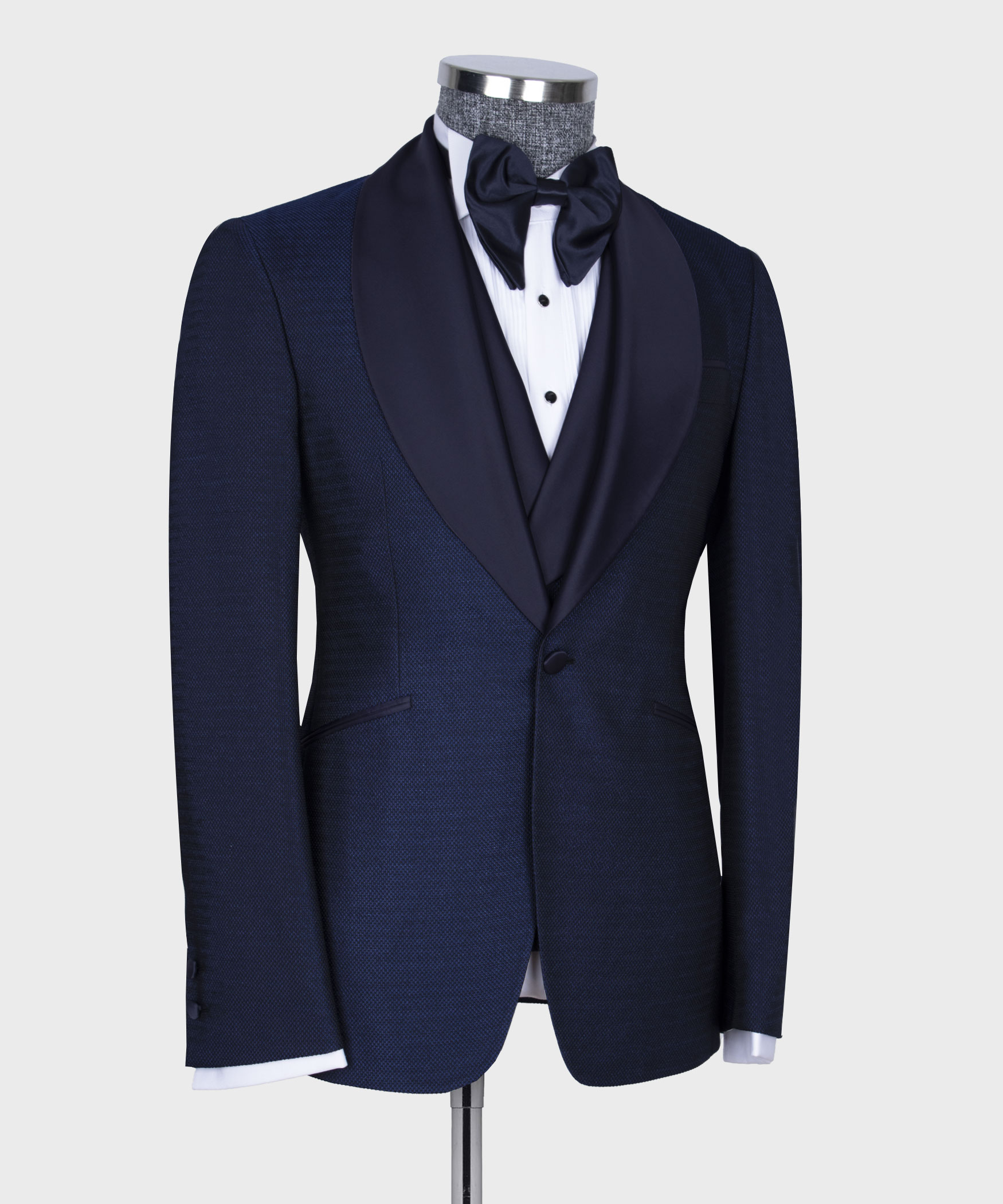 4-classic-tuxedo-10483