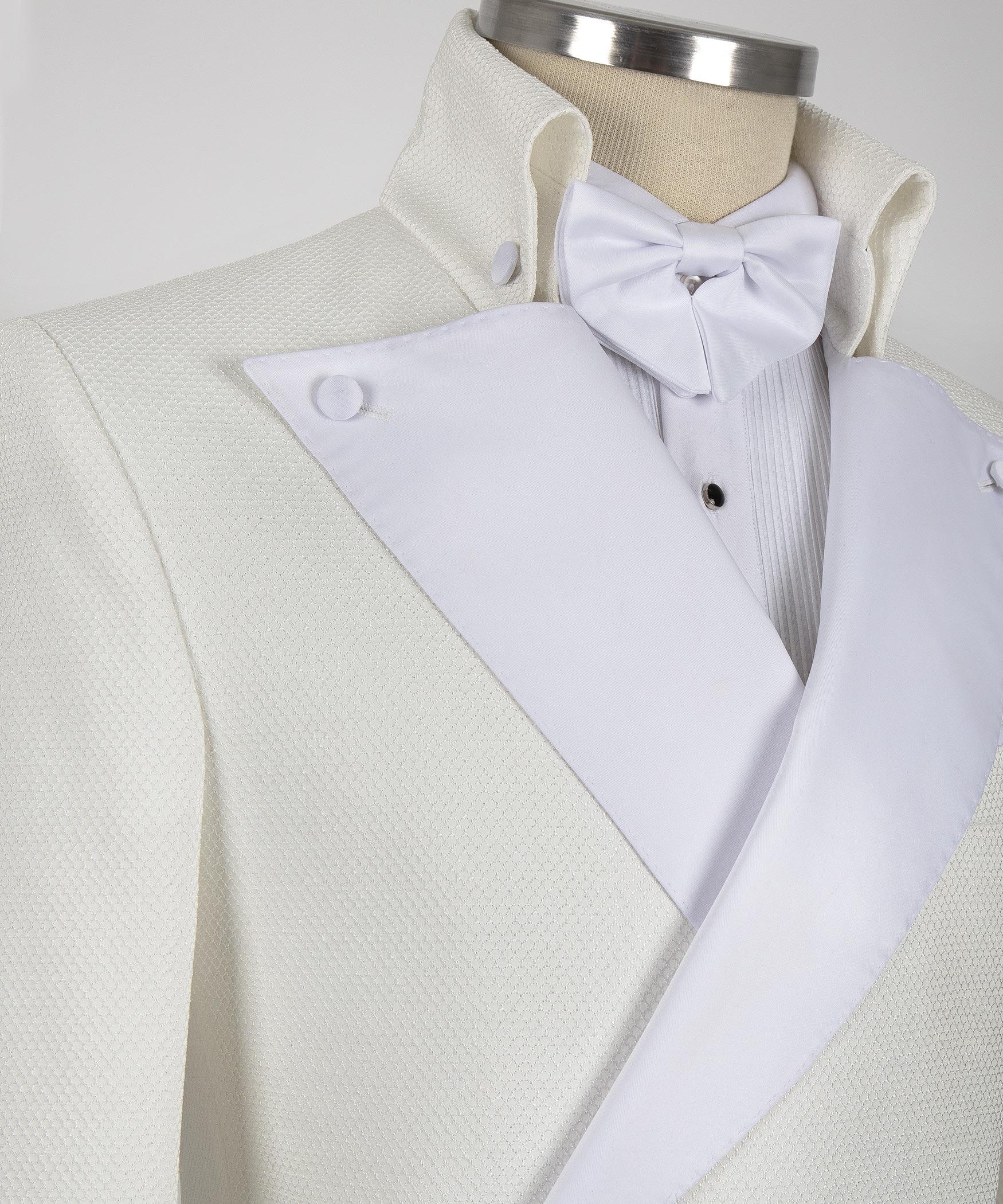 dracula-tuxedo-white3