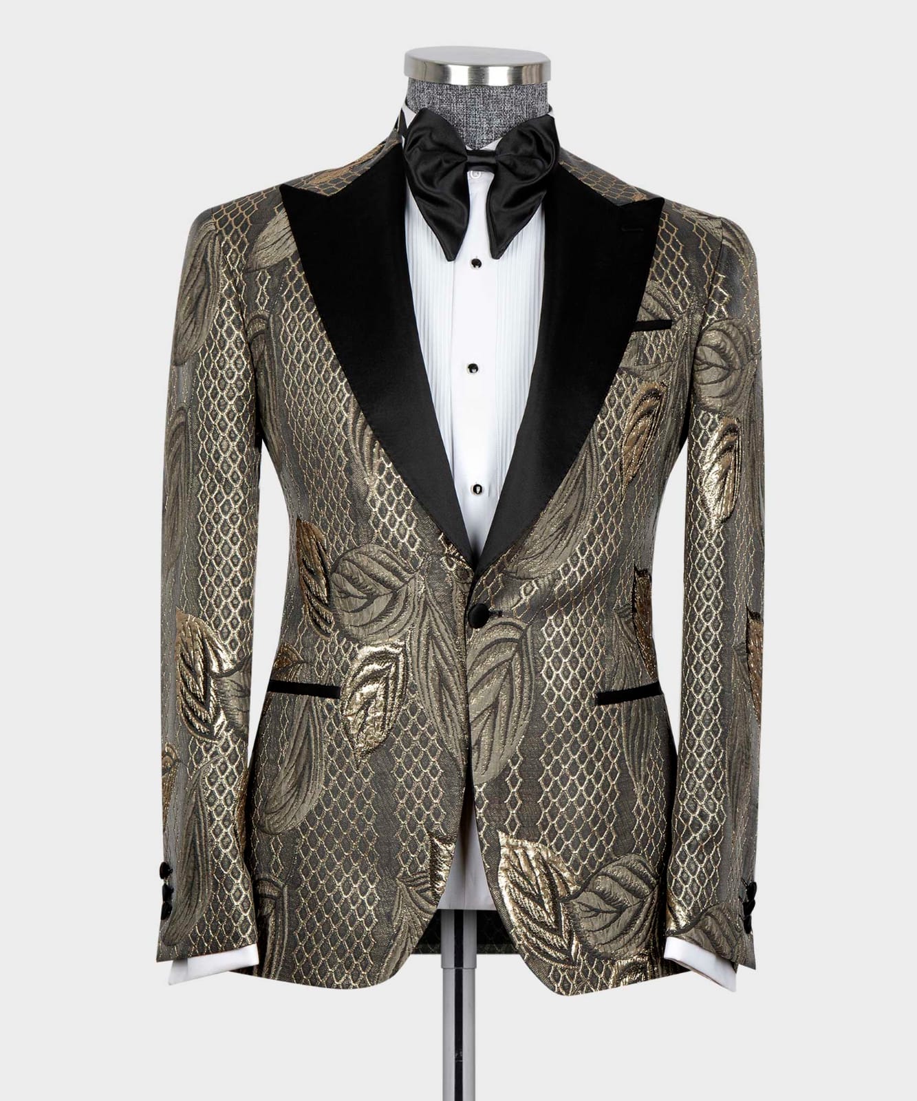 oriental-tuxedo-gold-gray2