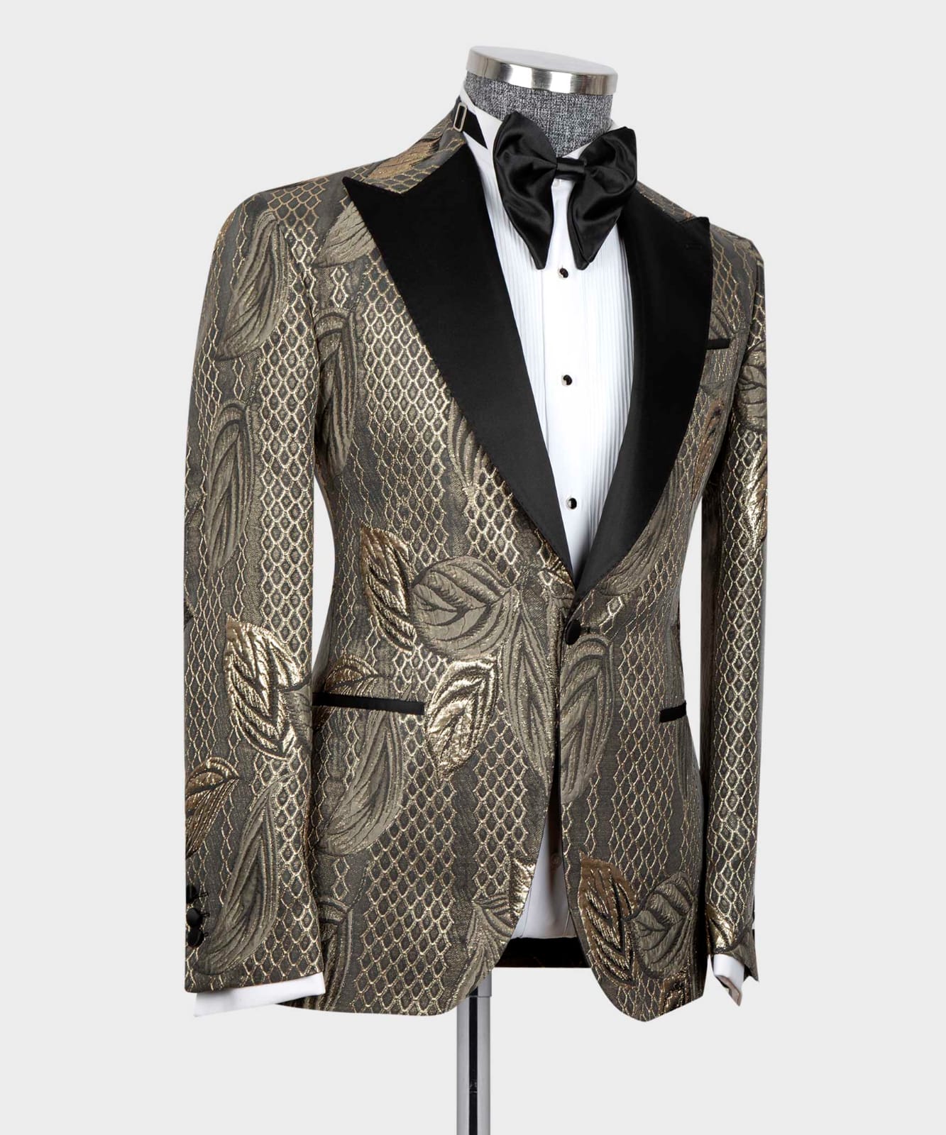oriental-tuxedo-gold-gray3